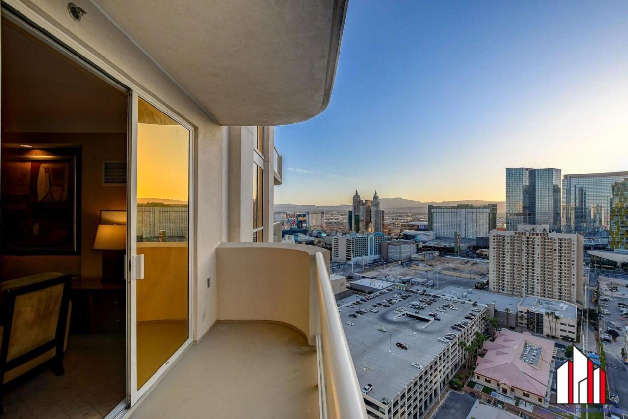 Mgm Signature-28-705 F1 Track & Strip View Balcony Las Vegas Exterior foto